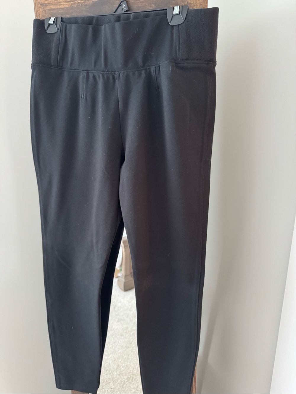 Lilly Pulitzer Kids Black Performance Leggings